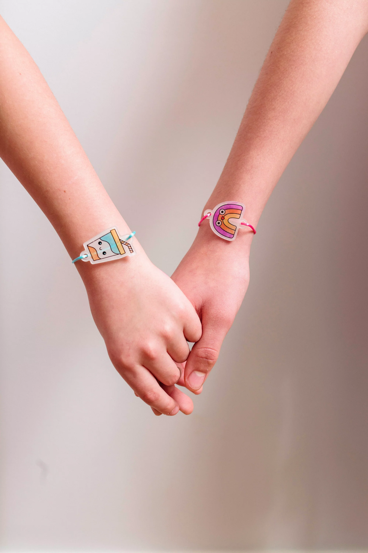 Shrink its Friendship Bracelet Kit